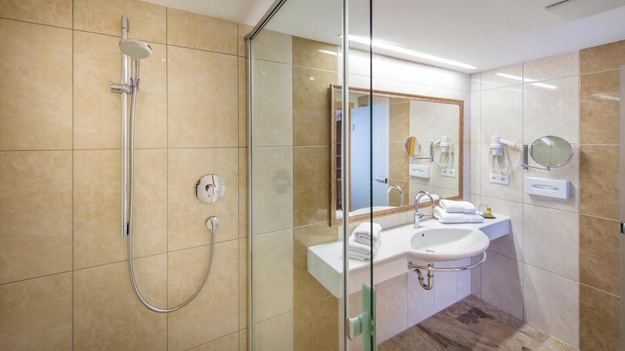 Huber Hotel Tramserhof Ландек Екстериор снимка