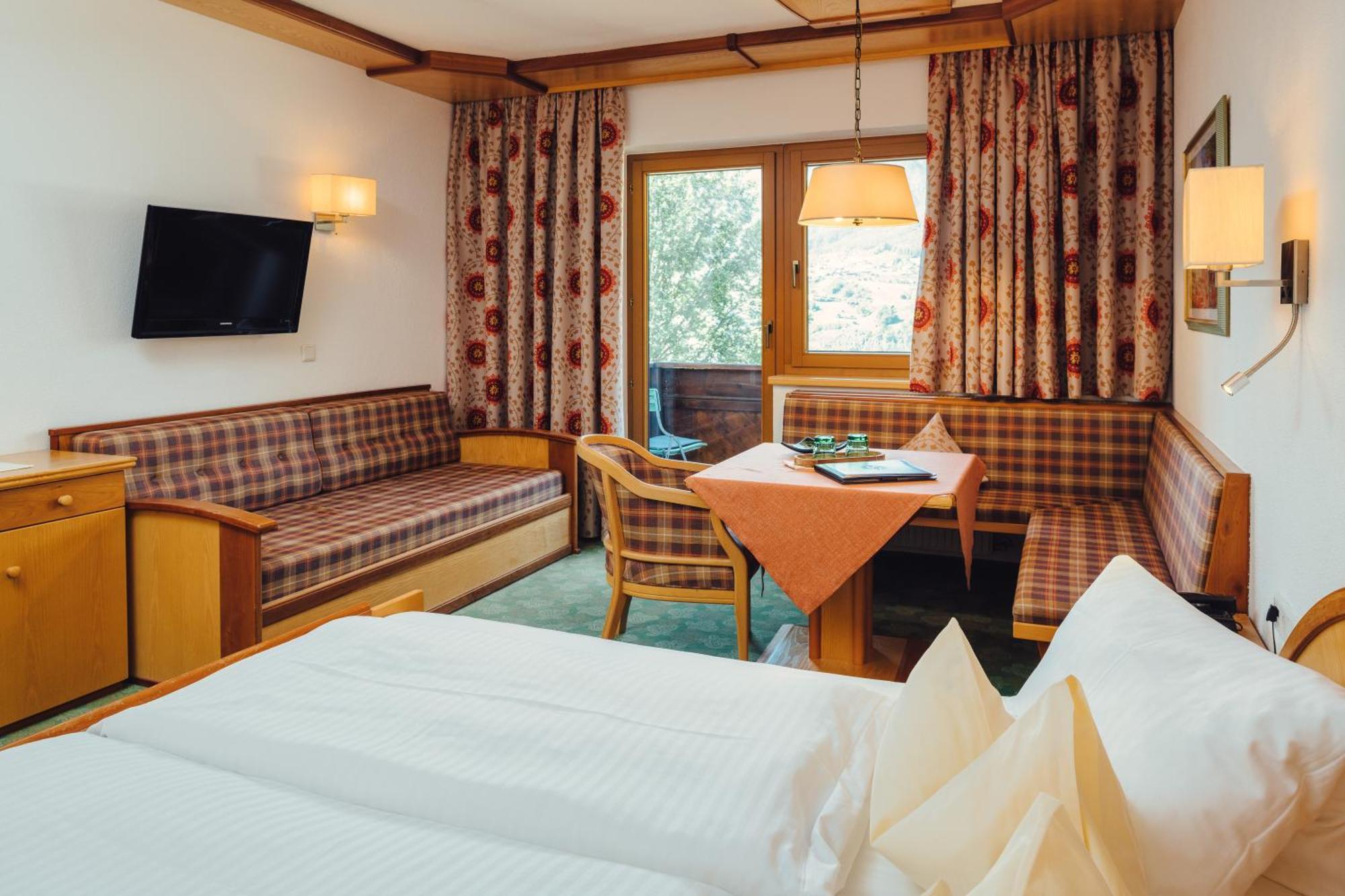 Huber Hotel Tramserhof Ландек Екстериор снимка