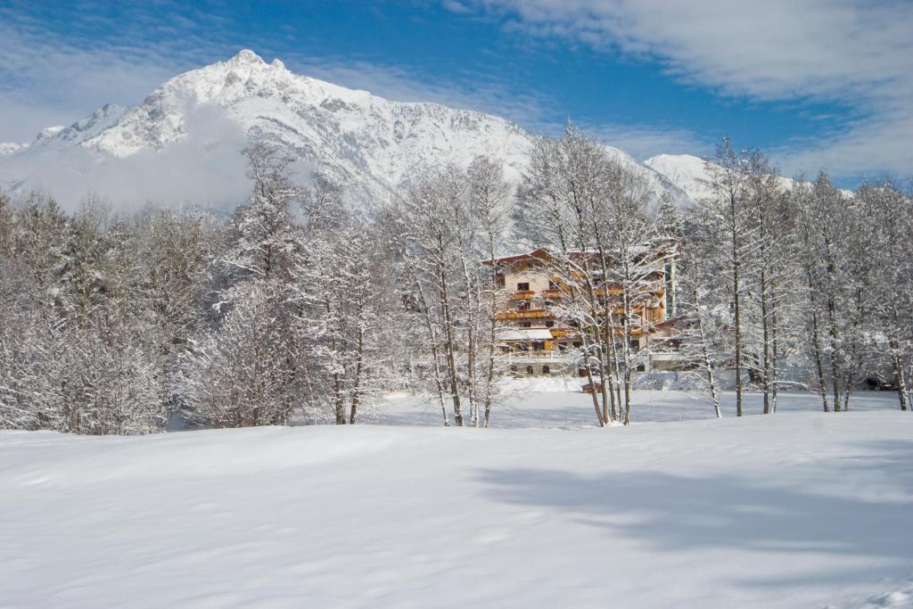Huber Hotel Tramserhof Ландек Екстериор снимка